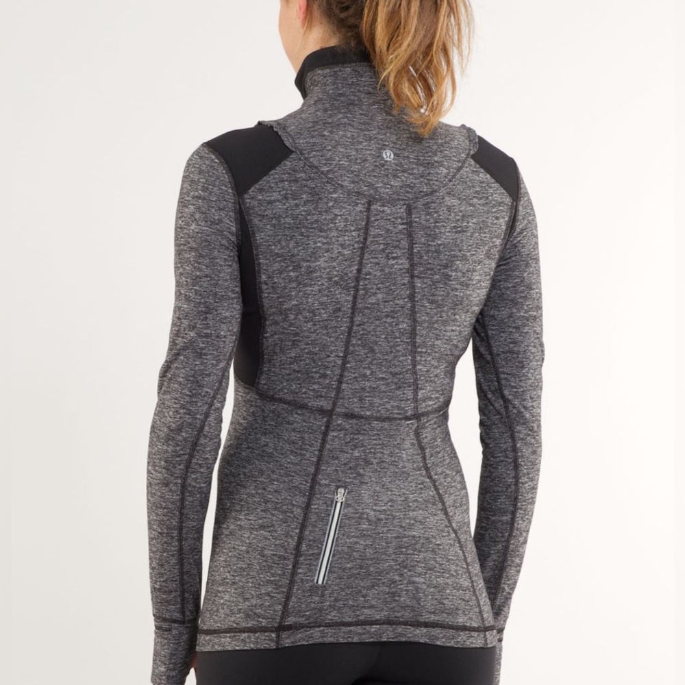 Lululemon Run: Your Heart Out Pullover
Heathered Black